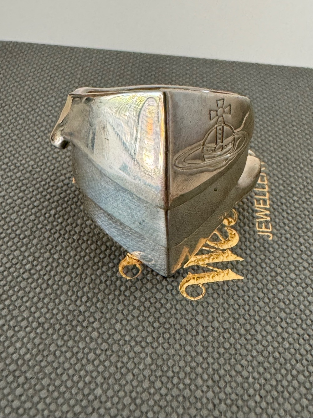 Vivienne Westwood Knuckleduster Ring Silver Pyramid Orb